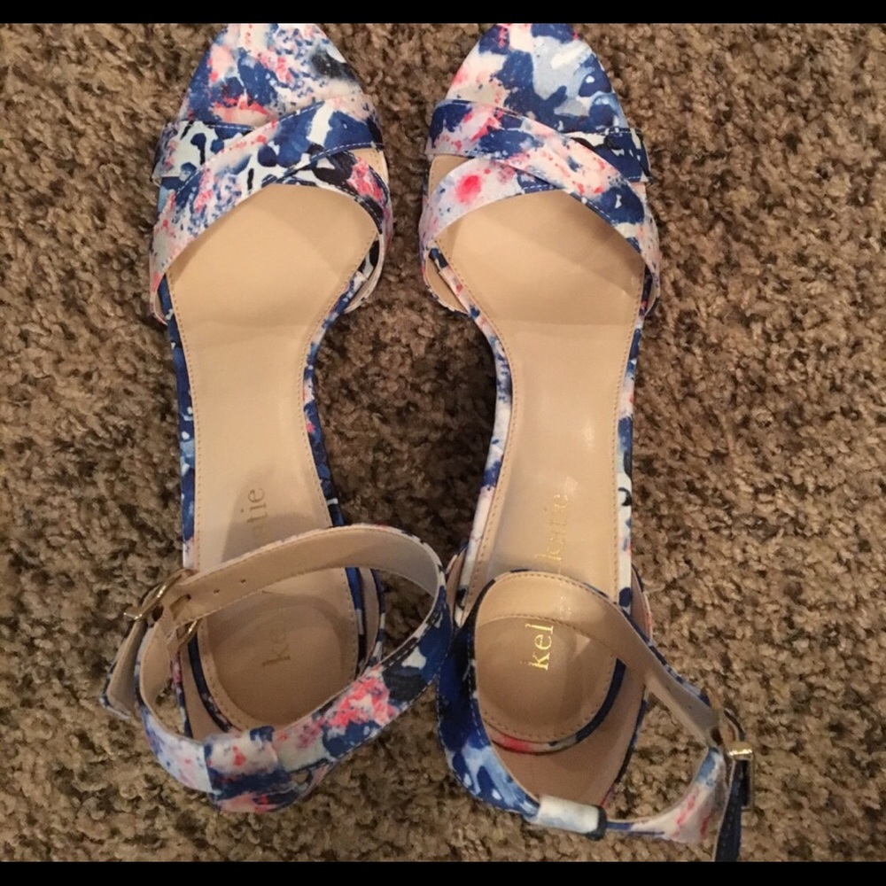 Kelly & Katie heels size 8